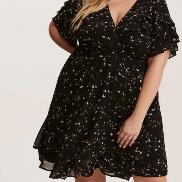 Torrid Black Floral Print Chiffon Ruffled Wrap Dress Size 2 / 2X Mini Flowy - Picture 1 of 11